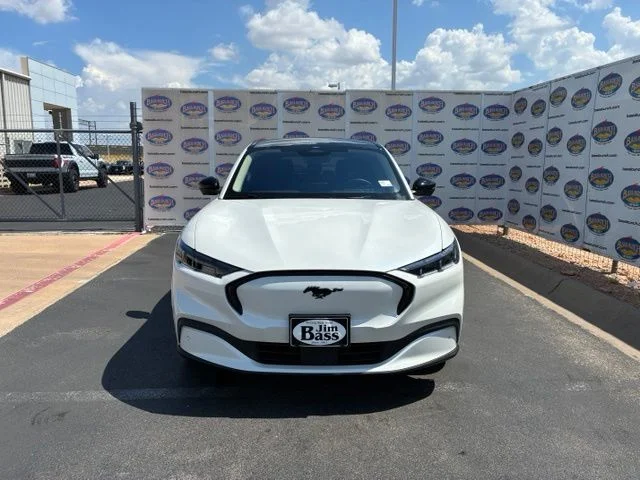 New 2026 Star White Metallic Tri-Coat Ford Premium image 3