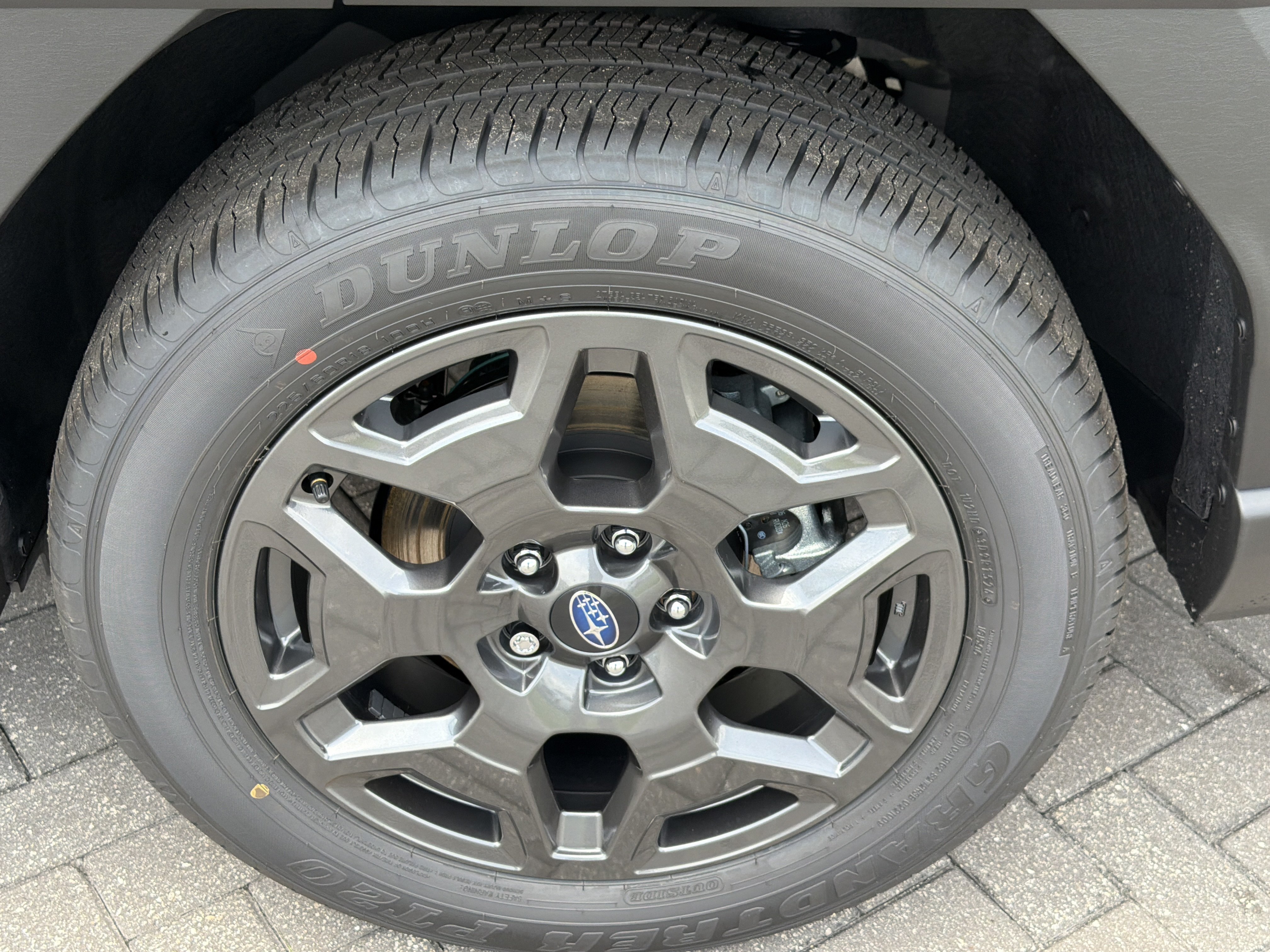 New 2026 MAGNETITE GRAY METALLIC Subaru Premium image 34