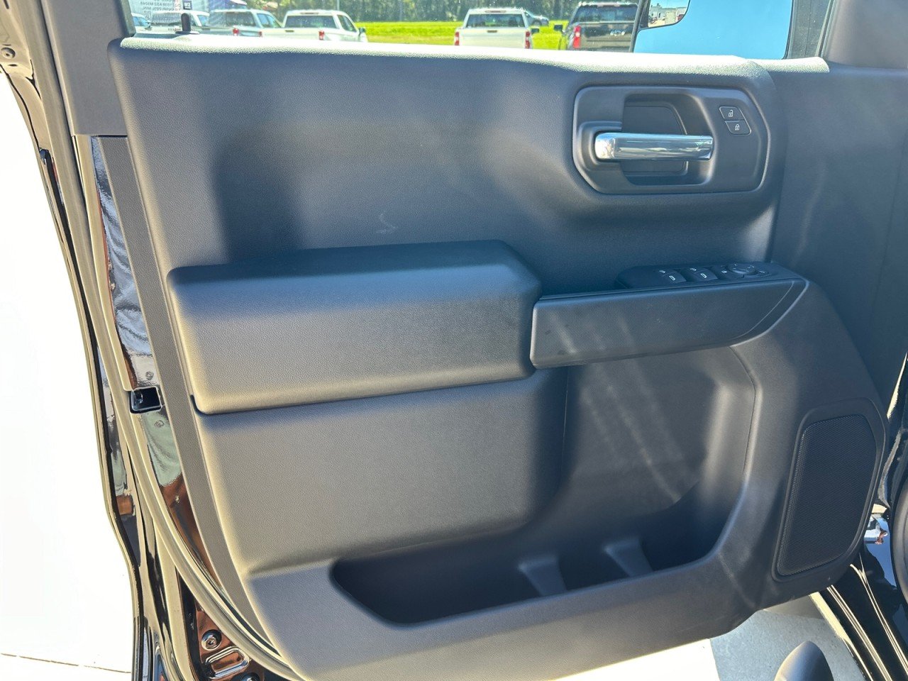 2026 Chevrolet Silverado 1500 Custom - Photo 10