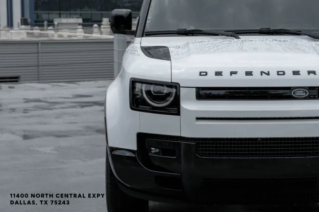 New 2026 Fuji White Land Rover X-Dynamic SE image 51