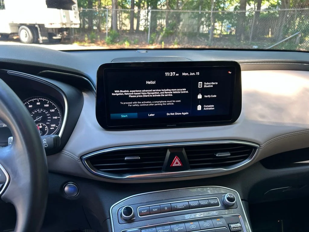 Used 2023 Black Hyundai SEL image 18