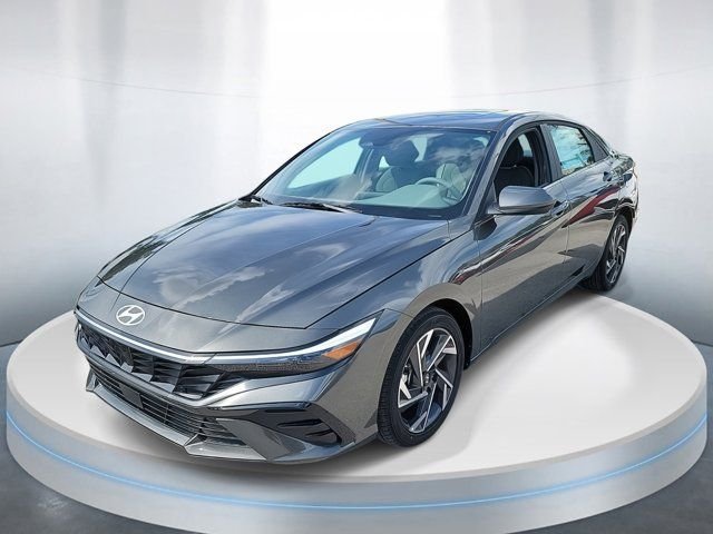 2025 Hyundai Elantra SEL - Photo 2