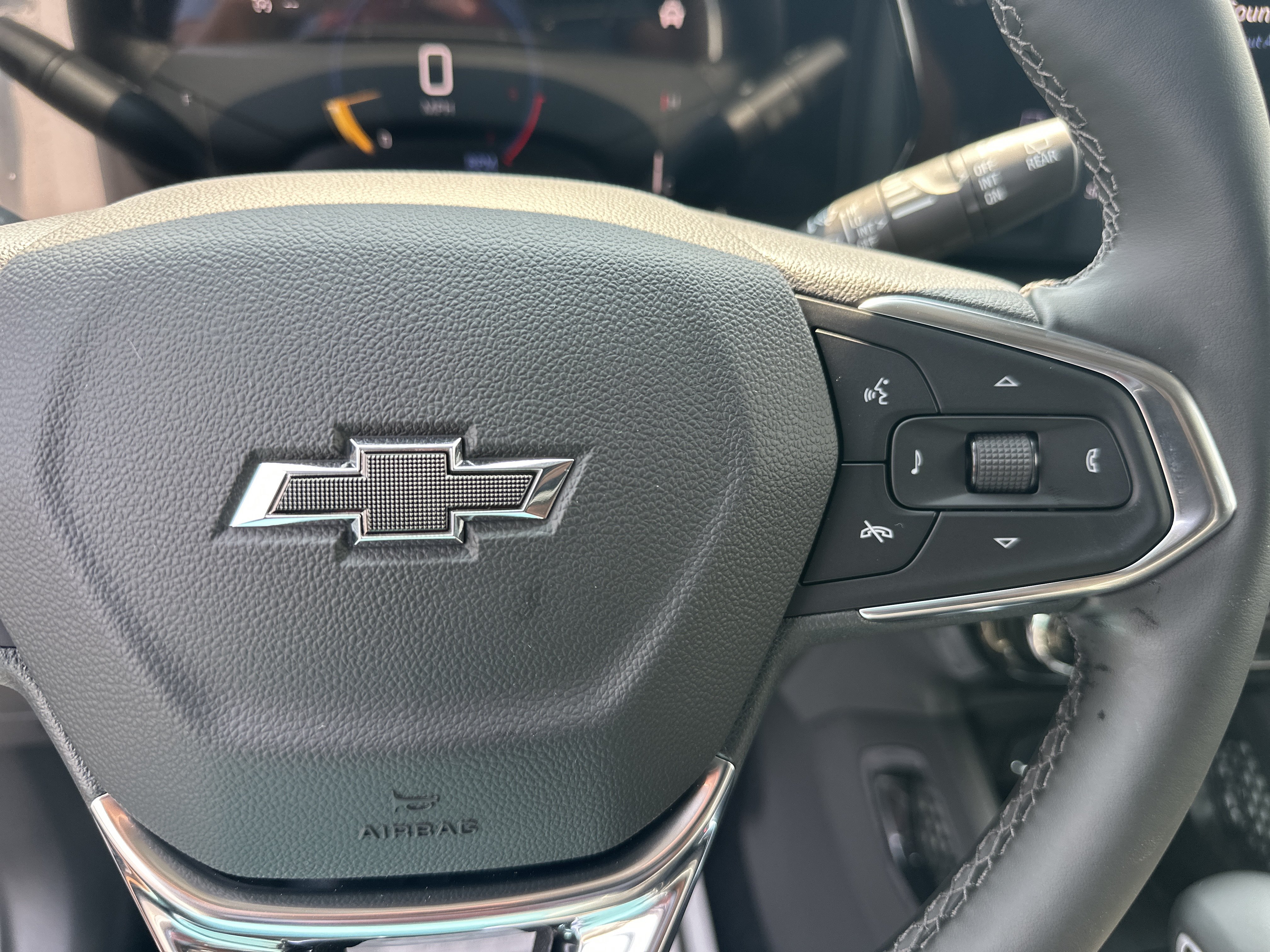 New 2026 Summit White Chevrolet LT image 26