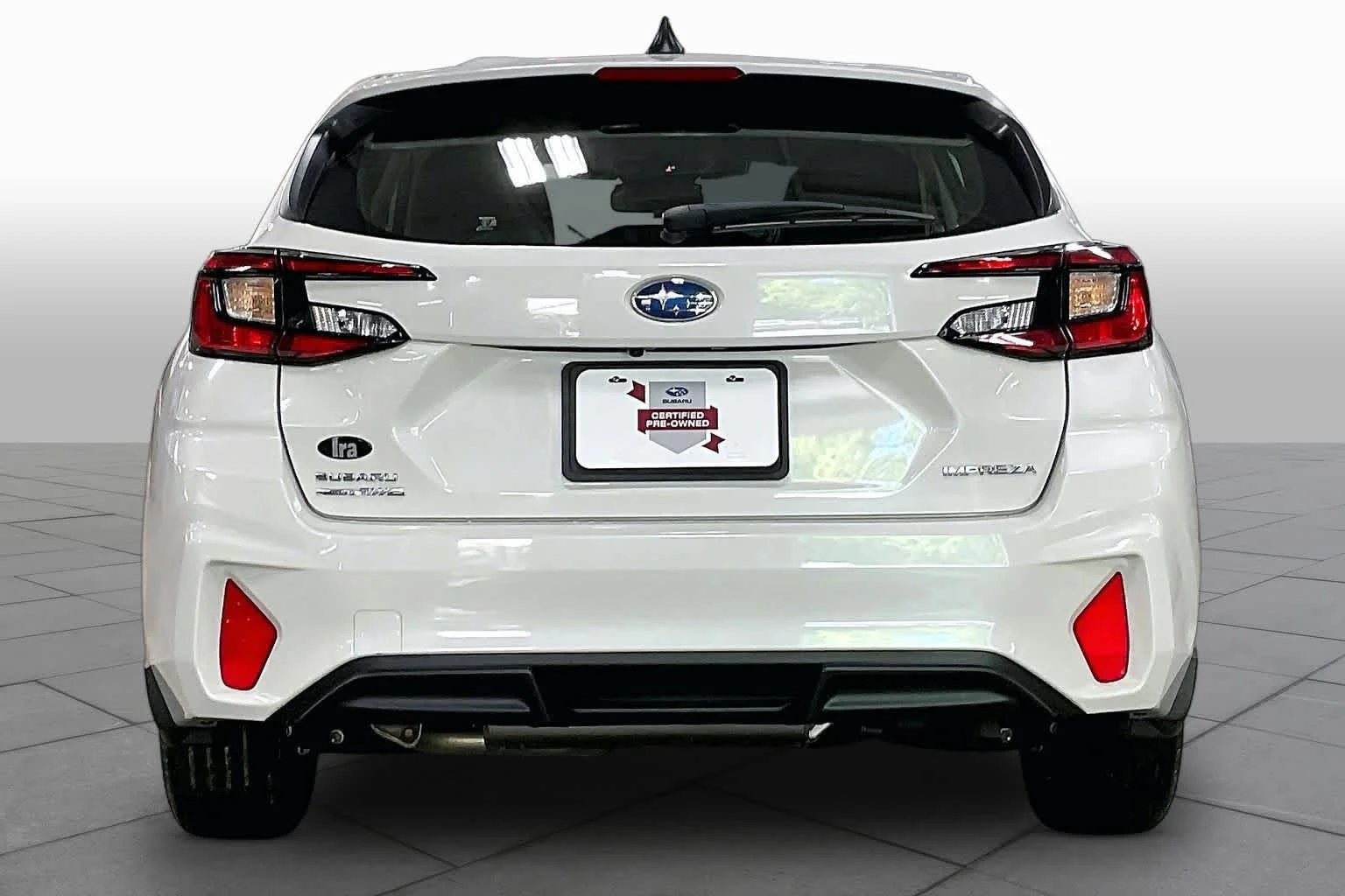 Used 2025 Crystal White Pearl Subaru  image 5
