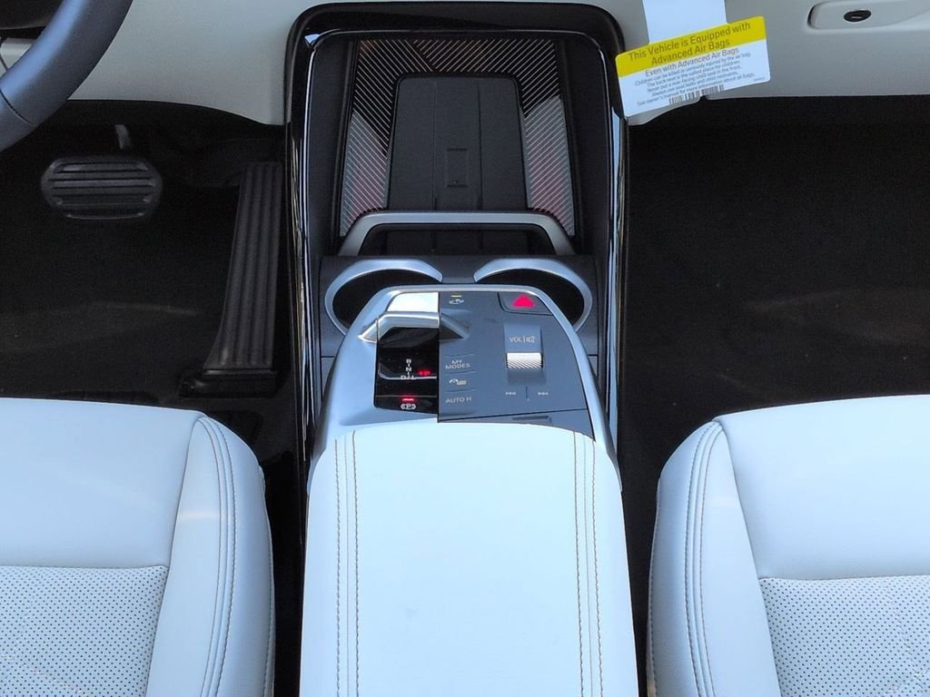 New 2026 Jet Black BMW xDrive28i image 19