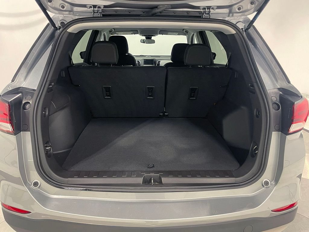 Used 2024 Gray Chevrolet LS image 5