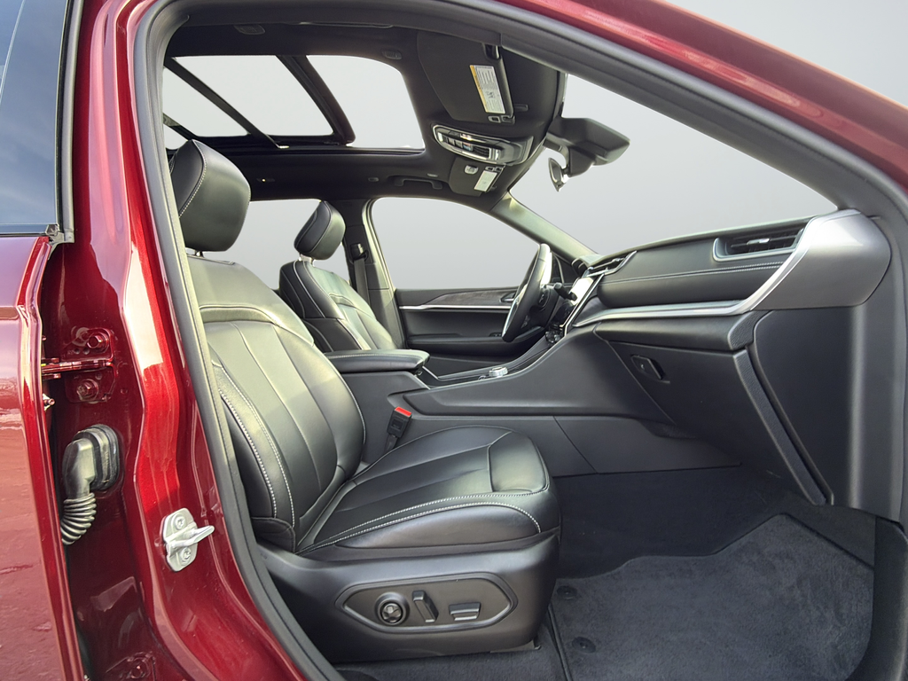 Used 2025 Red Jeep Limited image 16