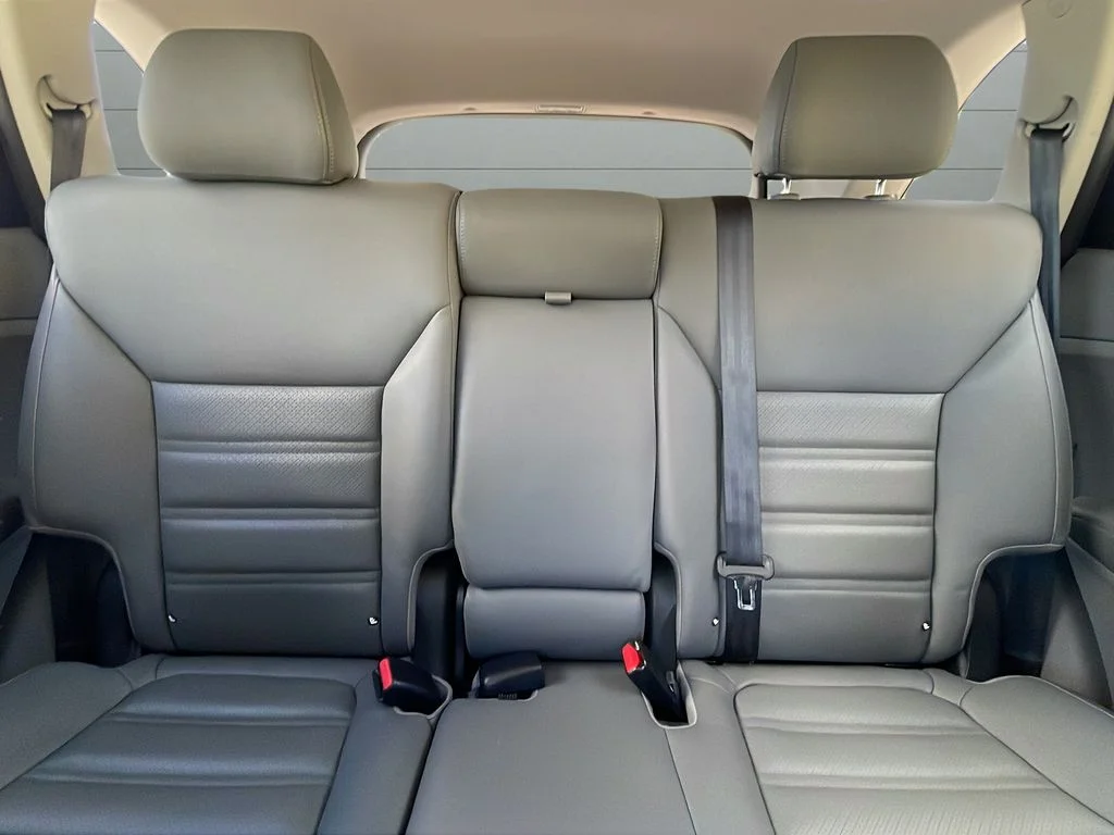 Used 2016 Silver Kia EX image 29