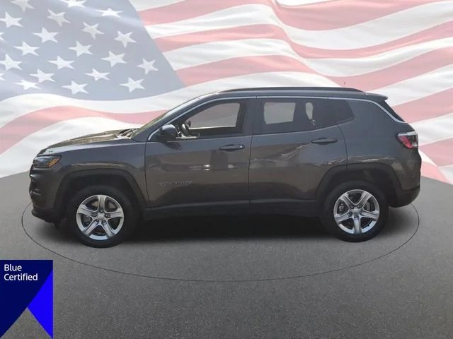 Used 2023 Gray Jeep Latitude image 6