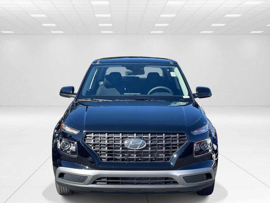 New 2026 Black Hyundai SE image 2