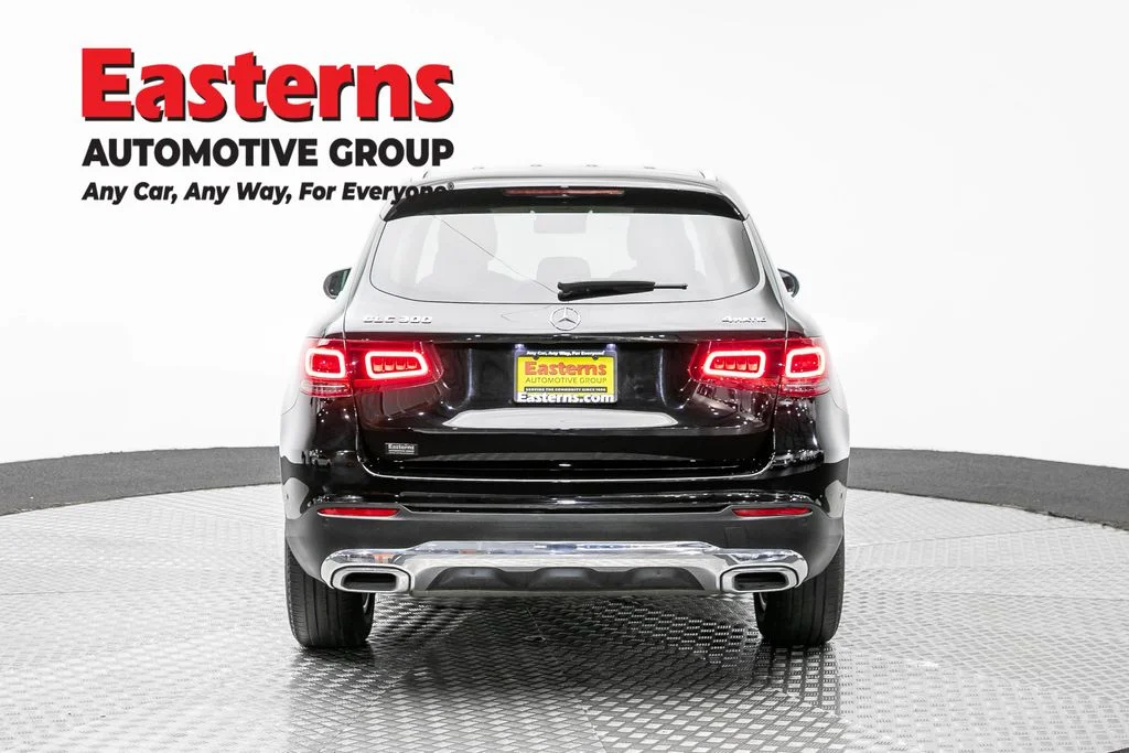 Used 2022 Black Mercedes-Benz GLC 300 image 6