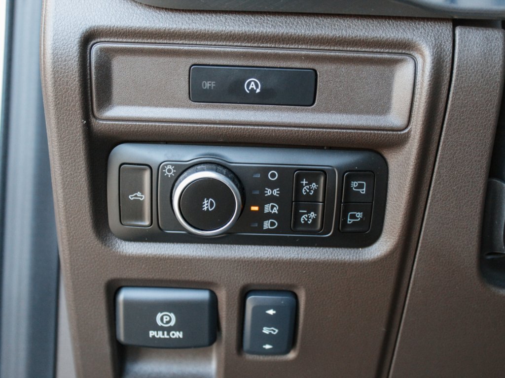 Used 2025 Star White Metallic Tri-Coat Ford King Ranch image 14