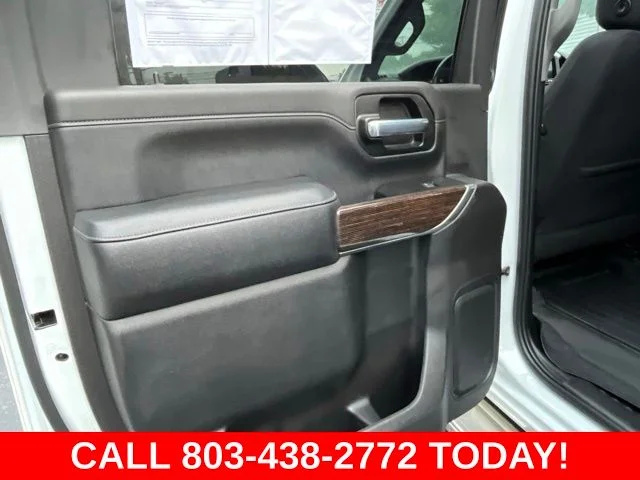 Used 2022 White GMC SLE image 8
