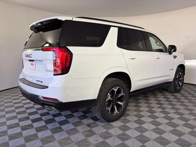 2026 GMC Yukon AT4 - Photo 7
