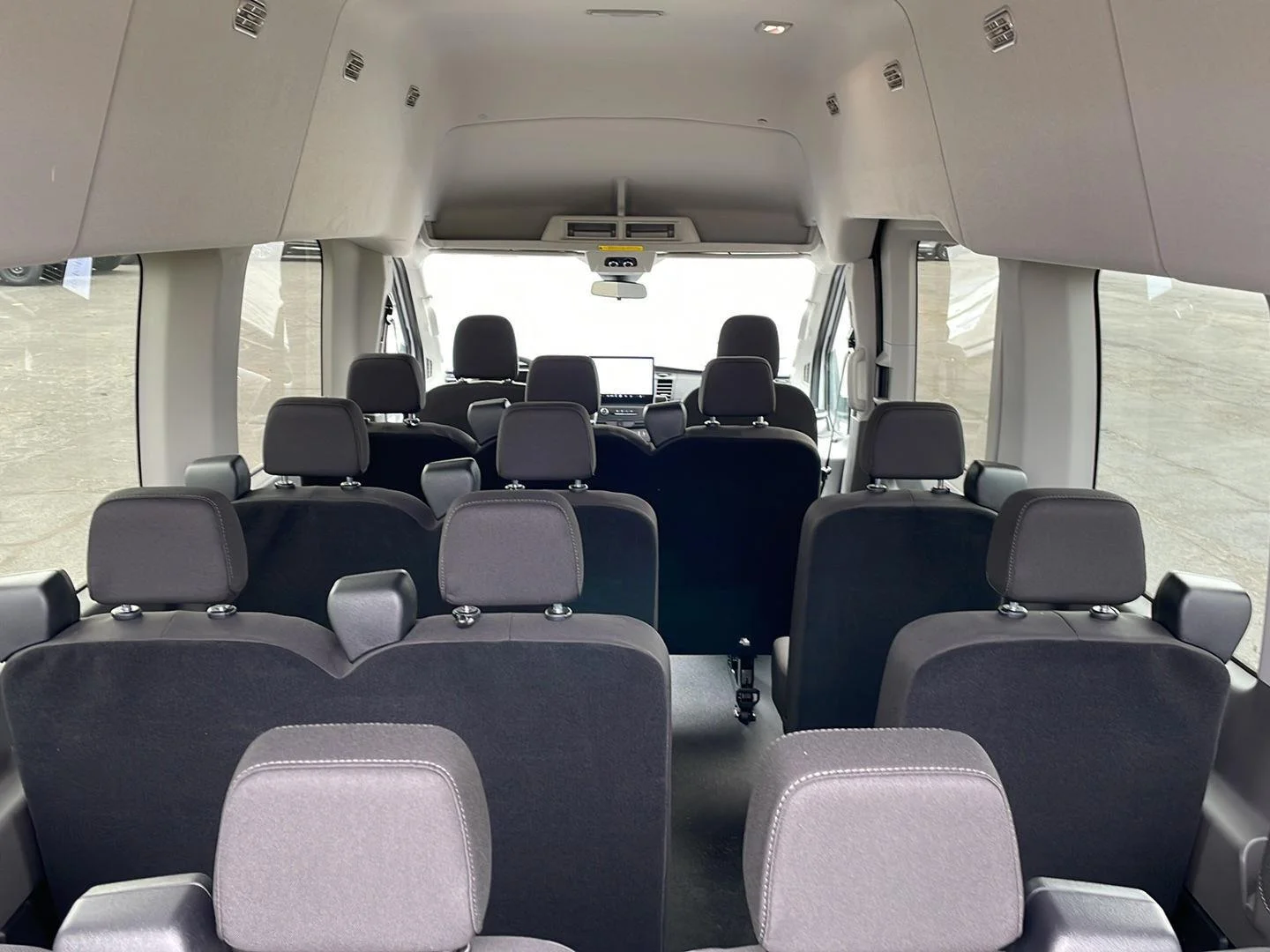 New 2026 Oxford White Ford XL image 25