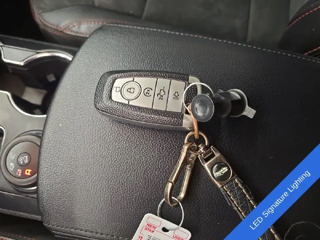 Used 2019 Gray Ford XLT image 24