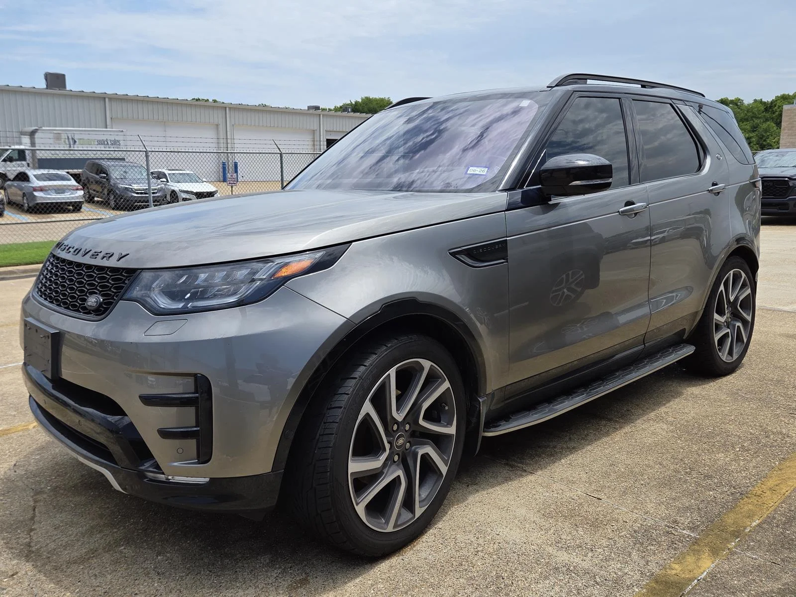 Used 2020  LANDROVER HSELUX image 1