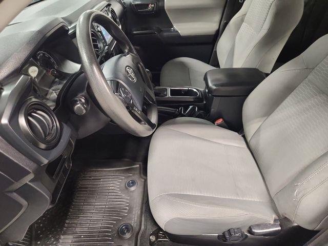 Used 2017 White Toyota SR image 17