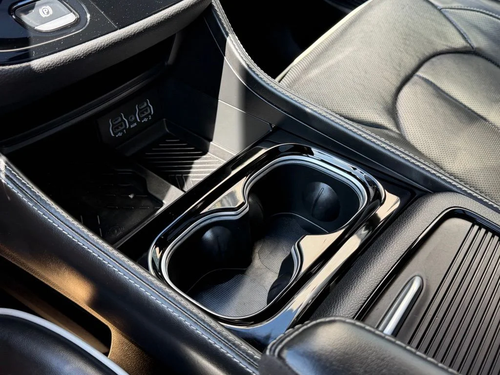 Used 2025 Black Chrysler Limited image 15