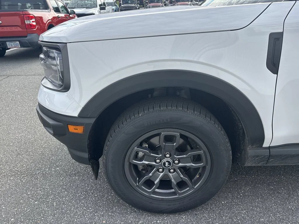 Used 2022 White Ford Big Bend image 18