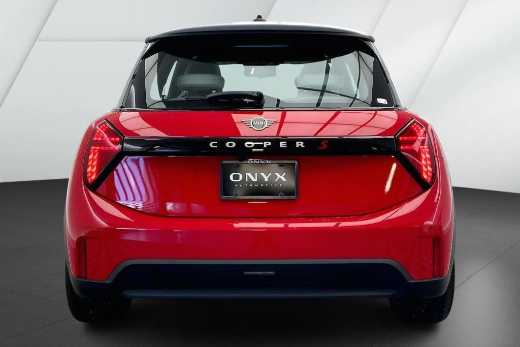 2025 MINI Hardtop 2 Door S - Photo 5
