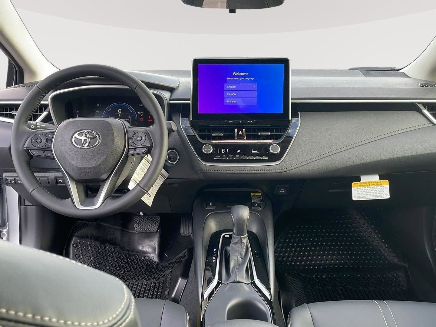 2025 Toyota Corolla LE - Photo 12