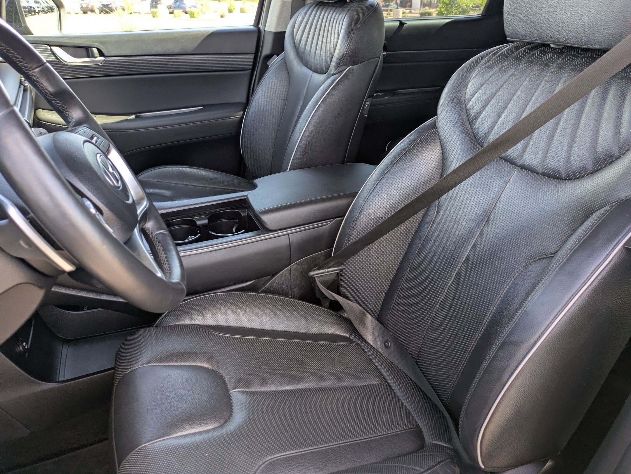 Certified Used 2023 Abyss Black Pearl Hyundai Limited image 29