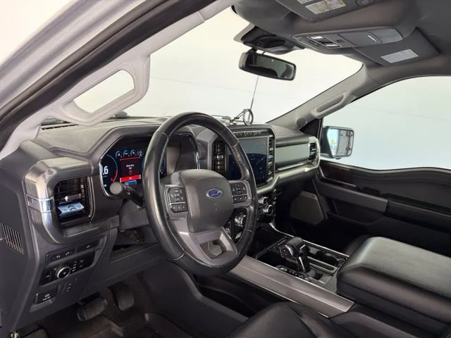 Used 2023 Silver Ford Lariat image 13