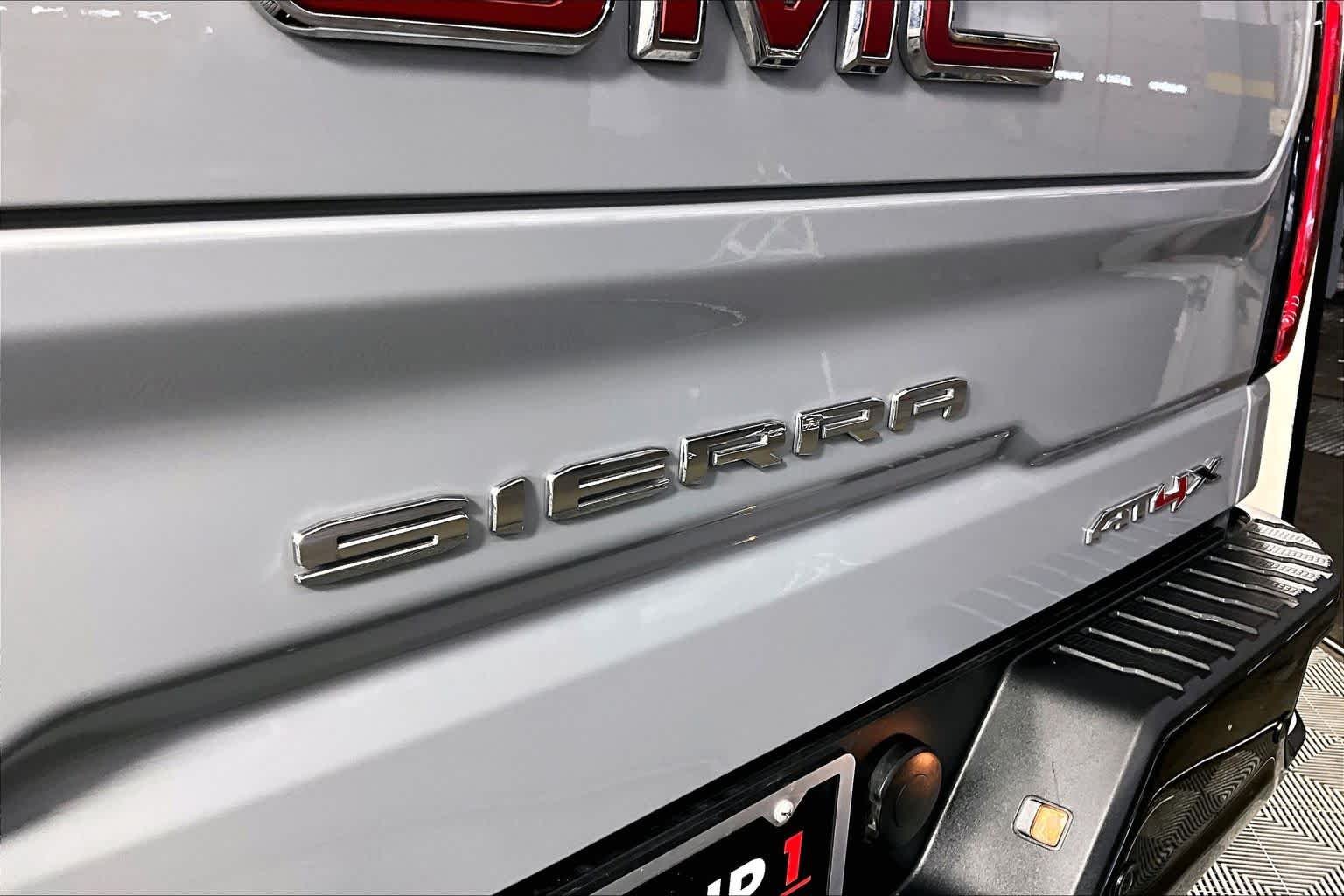2024 GMC Sierra 1500 AT4X - Photo 30