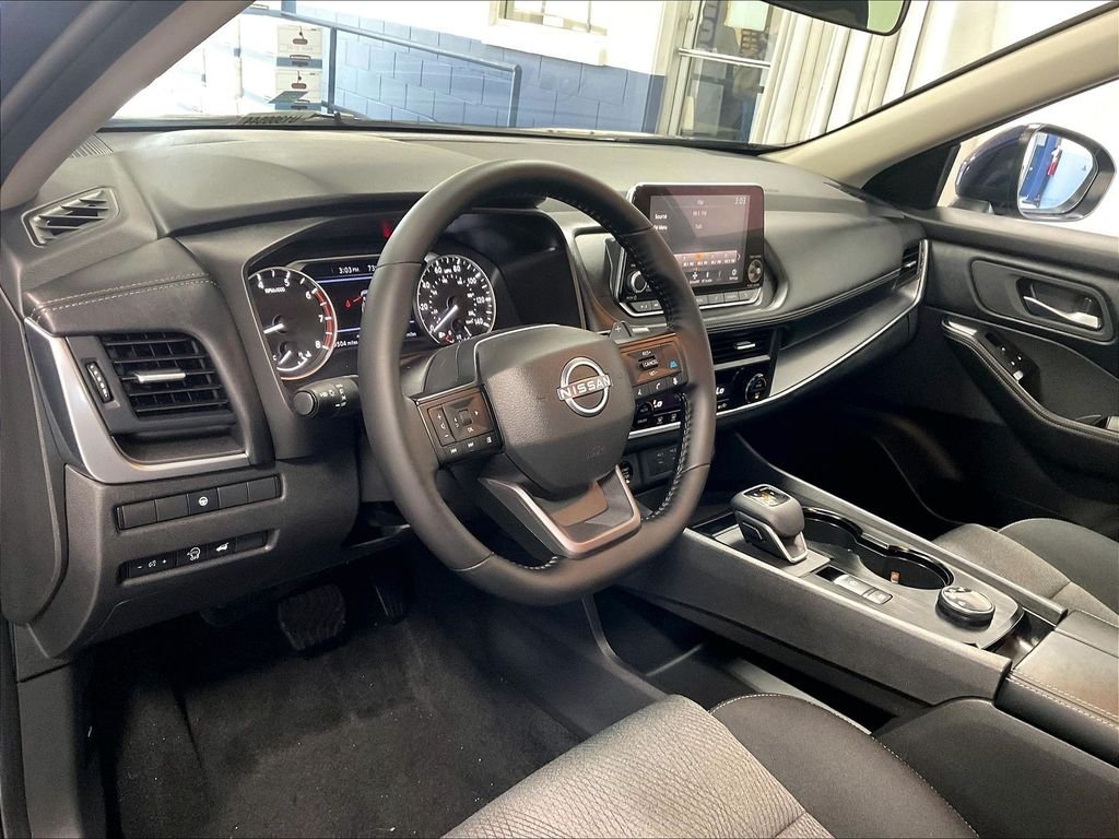 Used 2025 Blue Nissan SV image 8