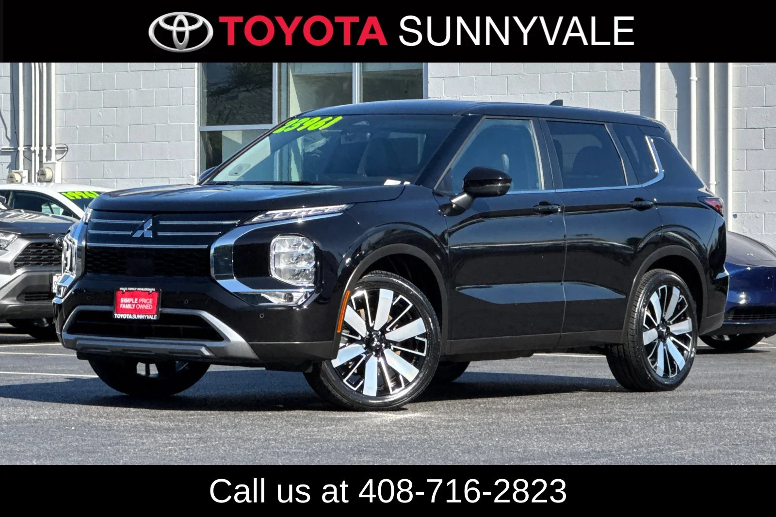 Used 2025 Black Mitsubishi SE image 1