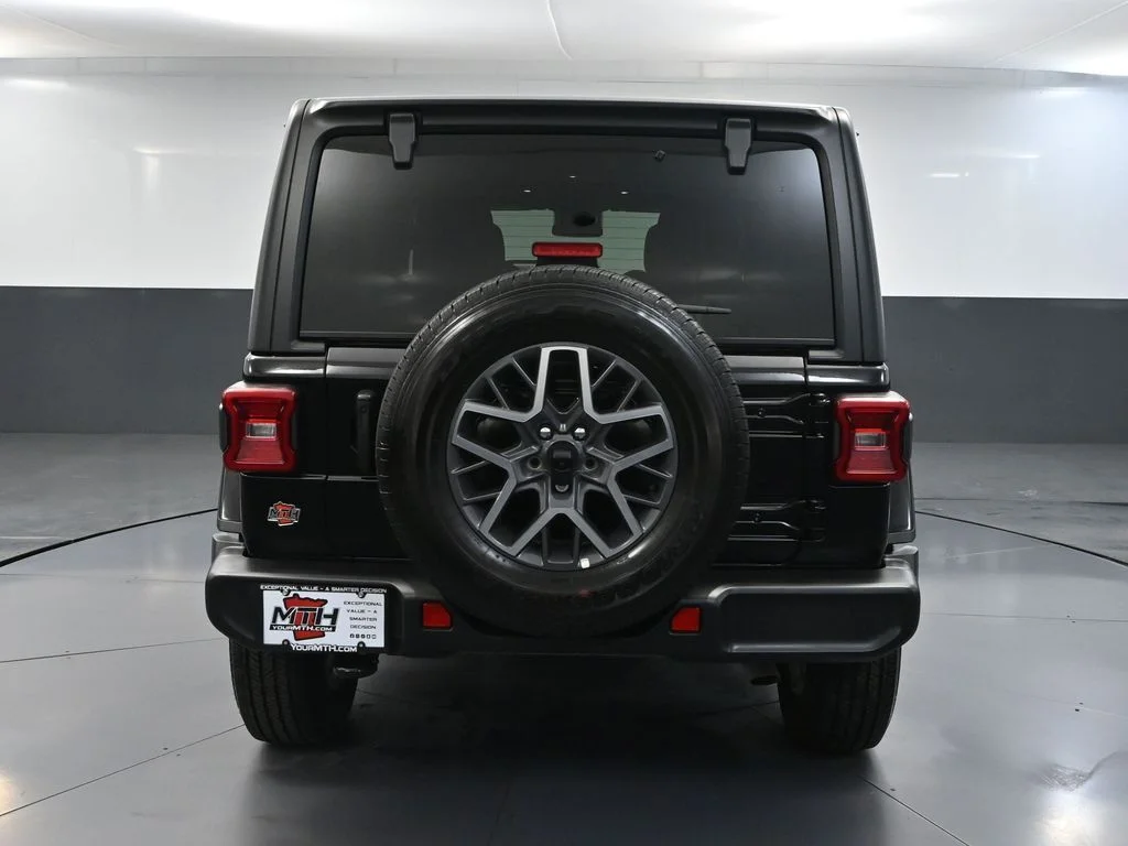 Certified Used 2024 Black Jeep Sahara image 6