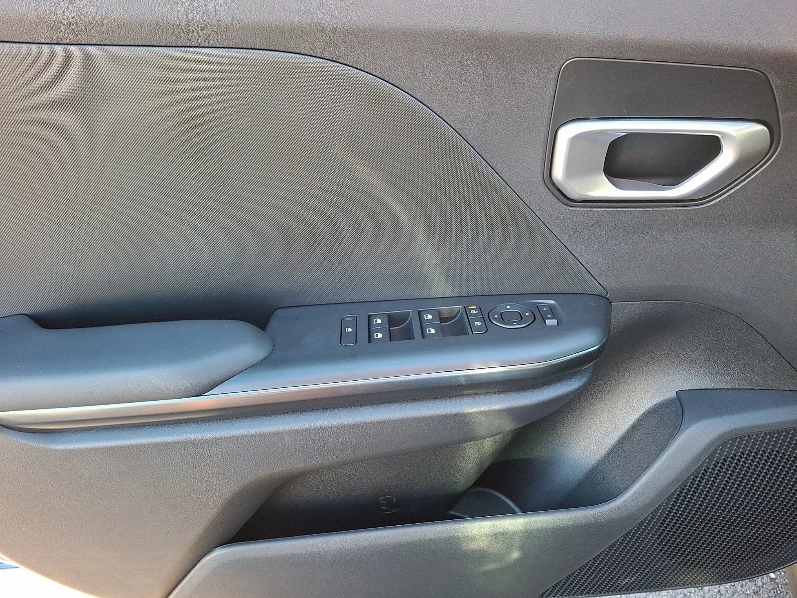 New 2026 Deep Sea Blue Kia LXS image 5