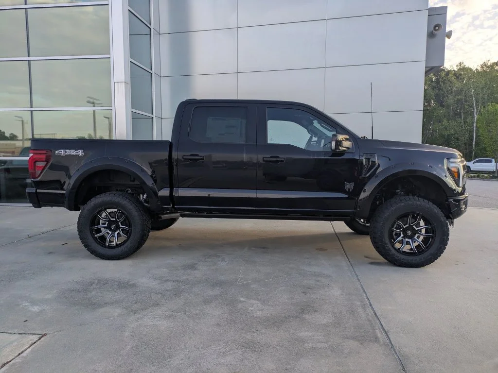 New 2026 Agate Black Metallic Ford Lariat image 3