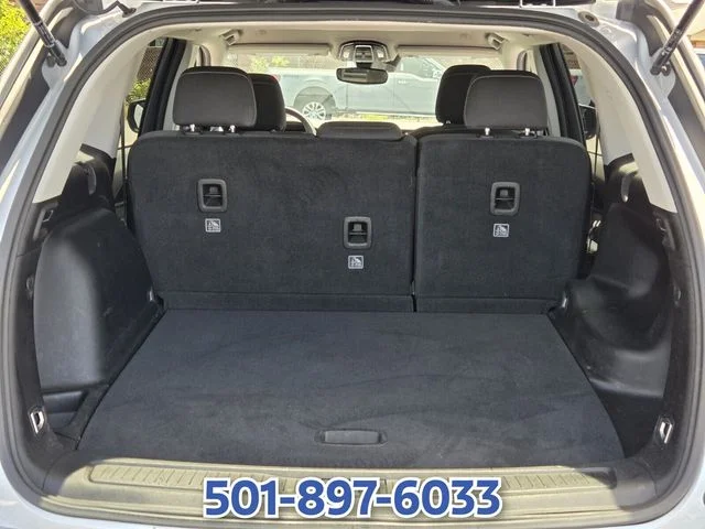 Used 2023 Silver Jeep Laredo image 15