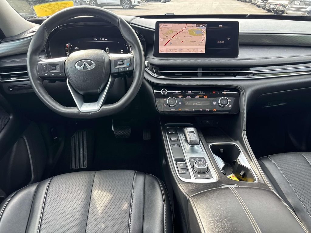 Certified Used 2023 Gray INFINITI LUXE image 15