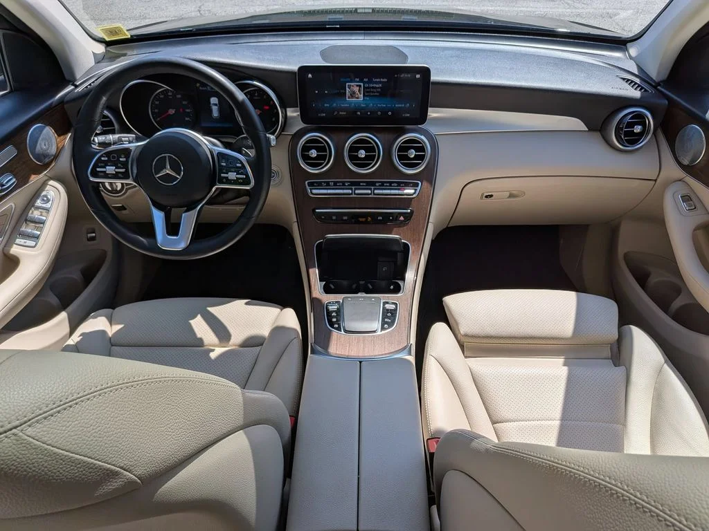 Used 2020 Black Mercedes-Benz GLC 300 image 28