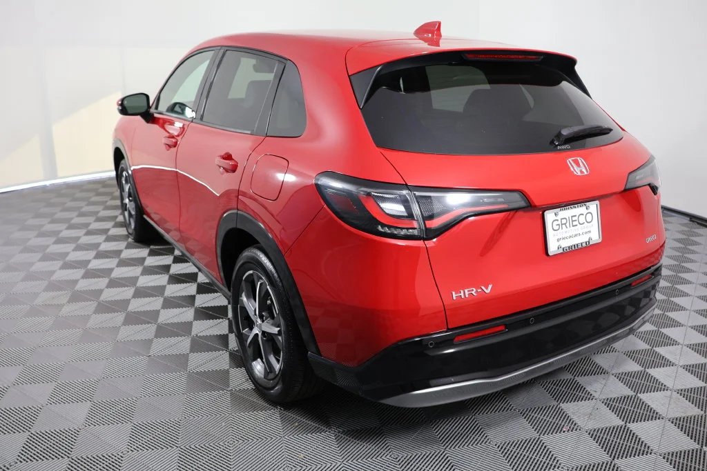 Used 2025 Milano Red Honda EX-L image 5