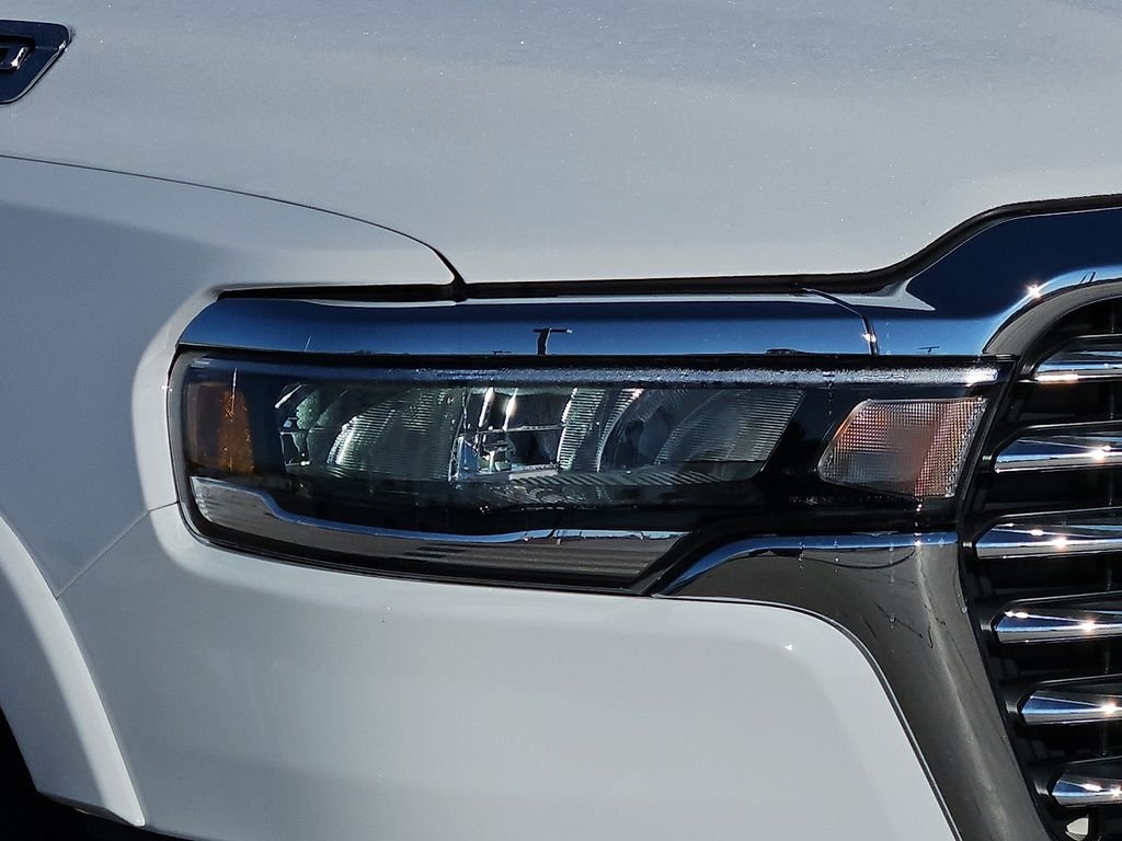 2026 RAM 1500 Laramie - Photo 8