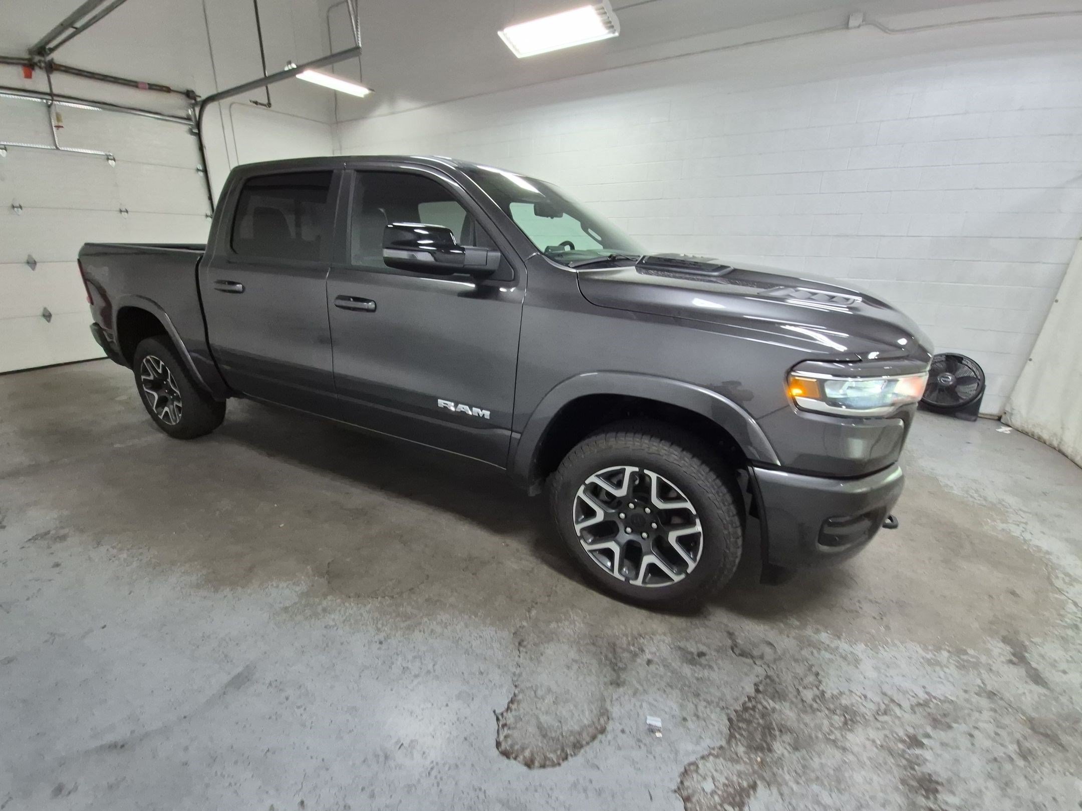 New 2026 Granite Crystal Metallic Clear-Coat Exterior Paint RAM Laramie image 3