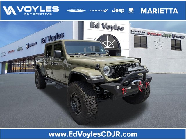 2025 Jeep Gladiator Nighthawk