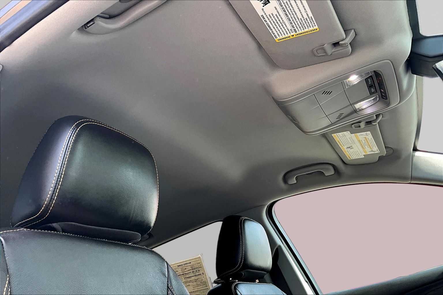 Used 2020 Smokey Quartz Metallic GMC SLT image 14