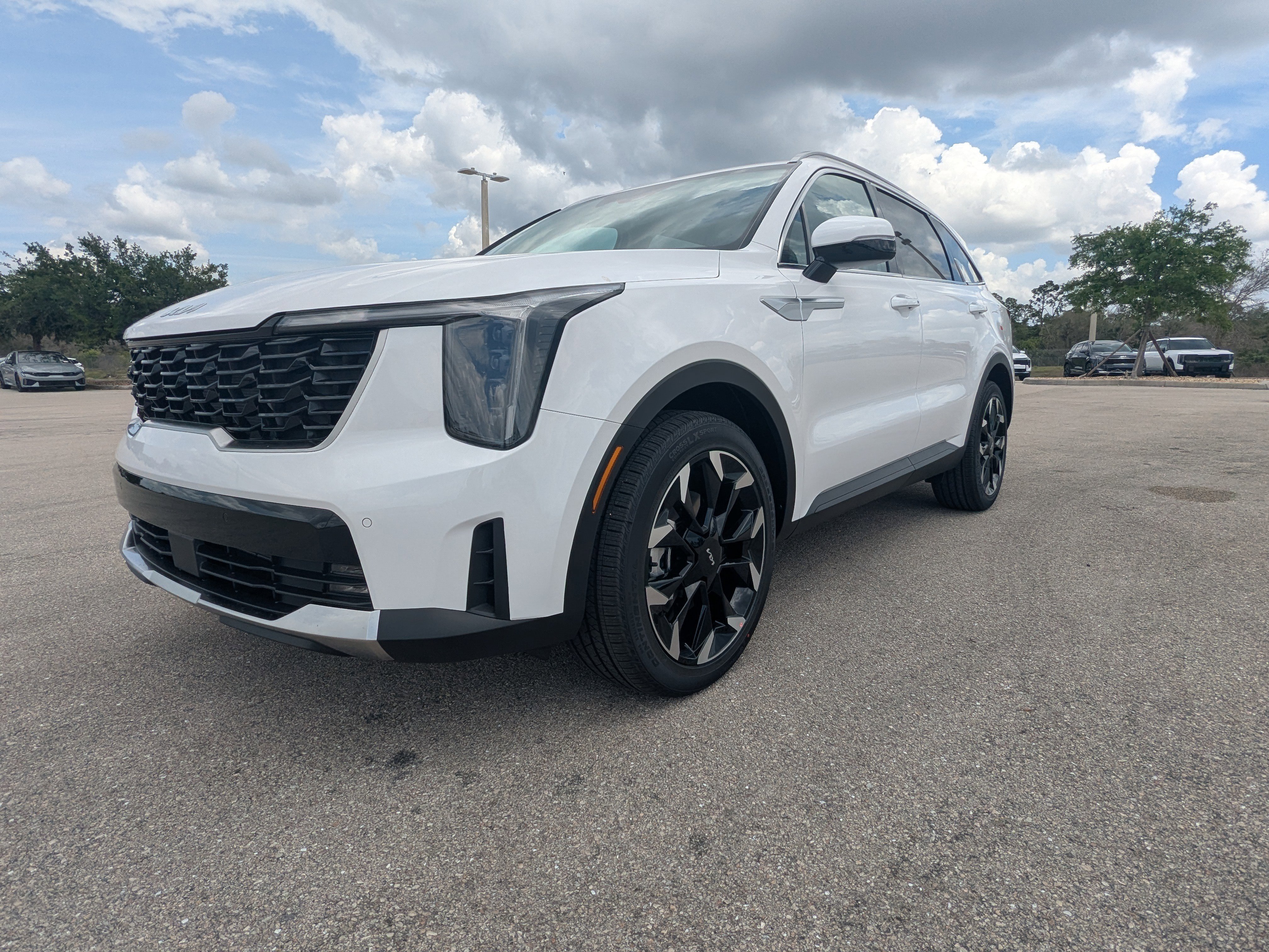 New 2026 Glacial White Pearl Kia EX image 9