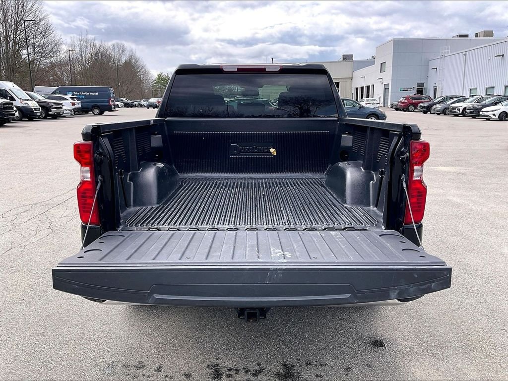 Used 2025 Black Chevrolet LT image 33