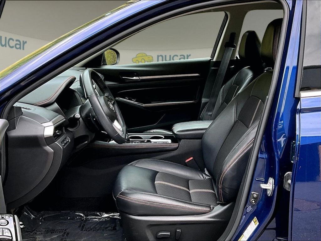 Used 2024 Blue Nissan 2.5 SR image 12