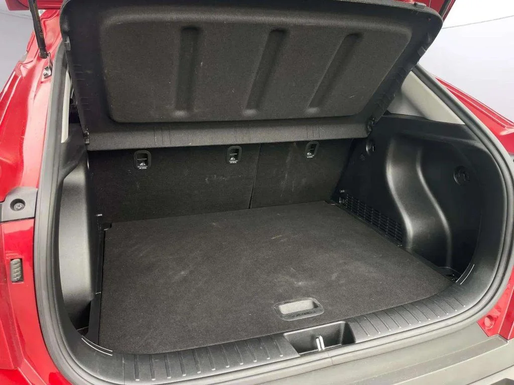 Used 2025 Ultimate Red Metallic Hyundai SEL image 17