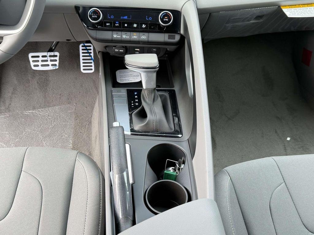 New 2026 Serenity White Hyundai SEL Sport image 21