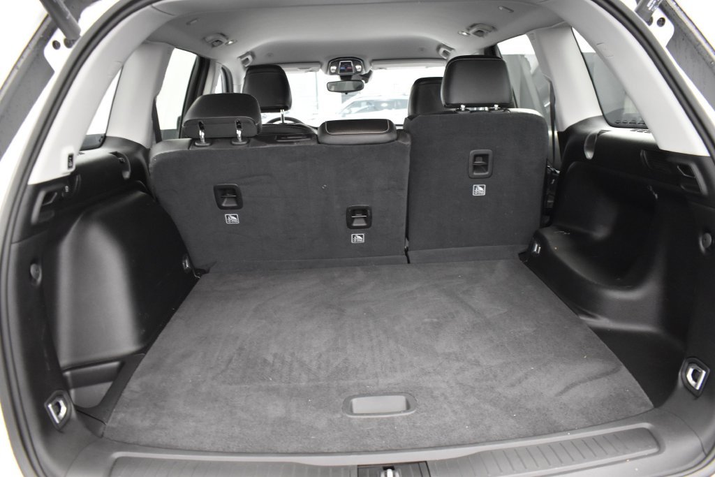Used 2023 White Jeep Limited image 13