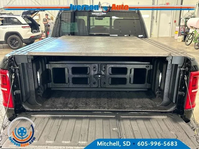 2026 RAM 1500 Limited - Photo 13