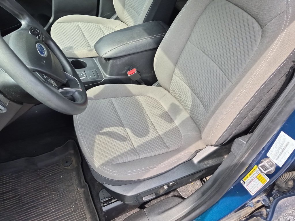 Used 2020 Green Ford SE image 19